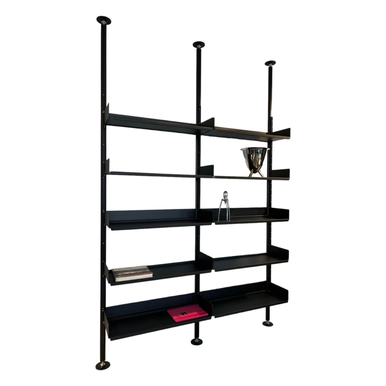 Regal Wallunit R.I.G. Composition Melamin Metall Schwarz