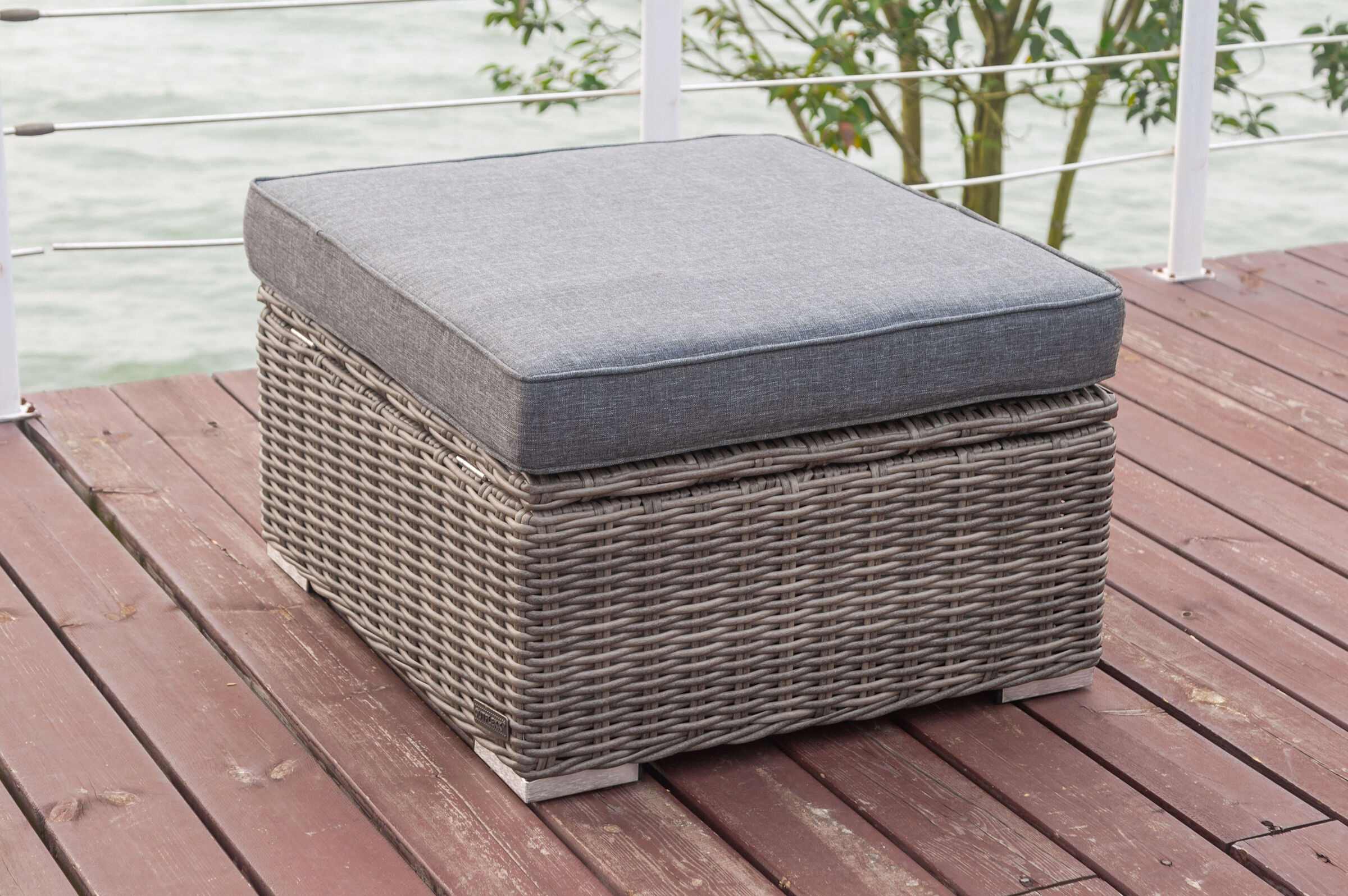 OUTFLEXX Hocker, grau, Polyrattan, 70 x 70 x 35 cm, verstellbare Sitzfläche, wasserfeste Kissenbox