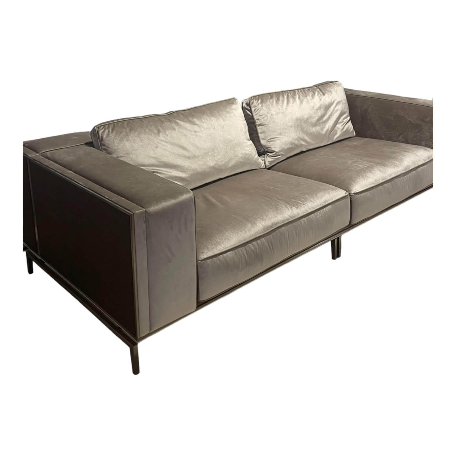 Sofa Backstage Bezug Stoff Grau Schimmernd Gestell Metall Grau