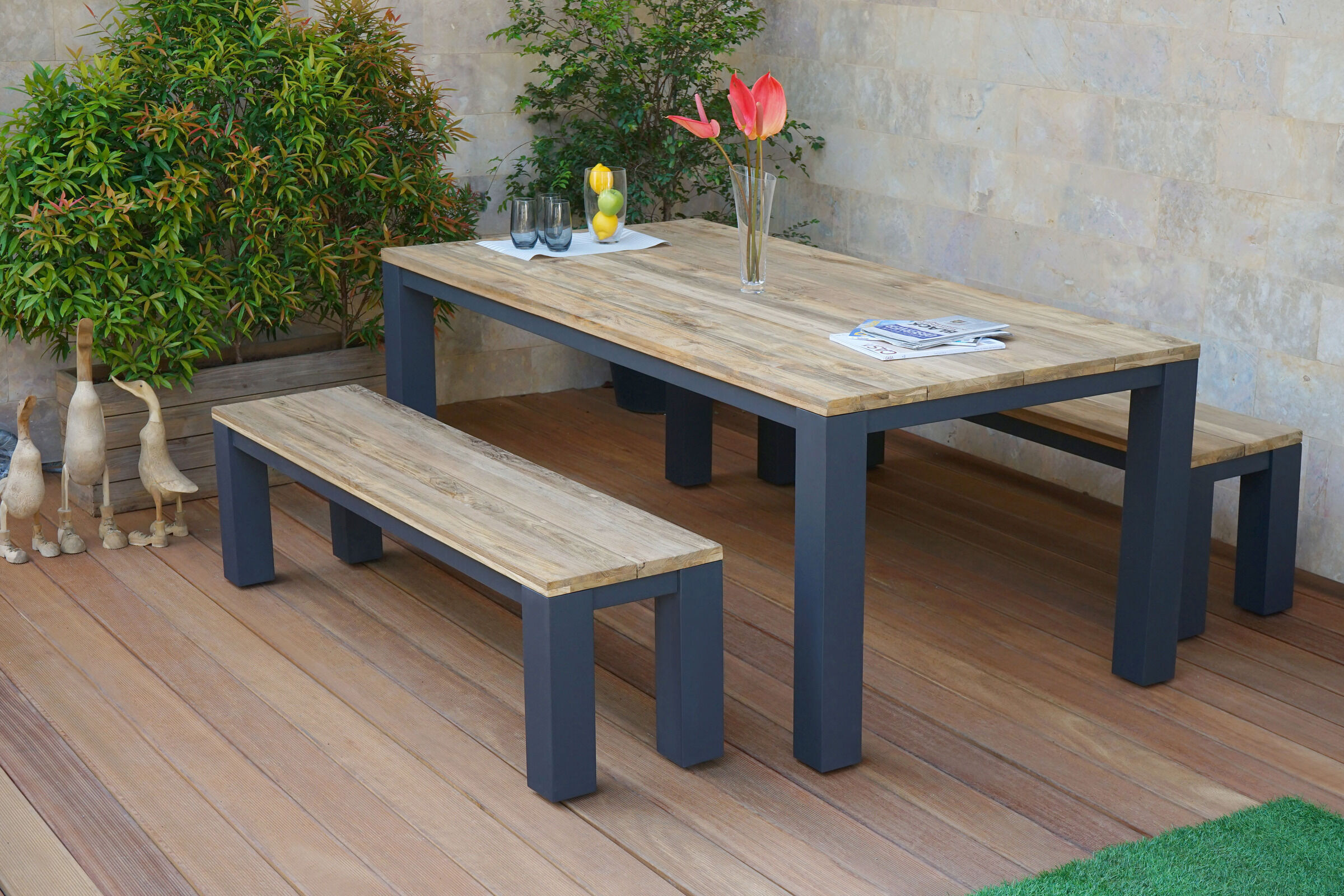 OUTFLEXX Oxford Esstischgarnitur, dark grey/natur, Alu/recycled FSC-Teak, Esstisch 200x90cm, 2x Bank 170x40cm