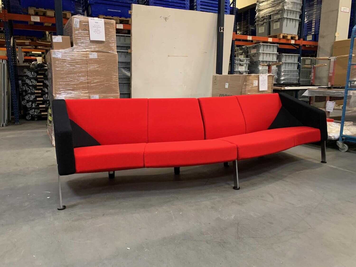 Sofa Decision Stoff Rot Schwarz Gestell Verchromt