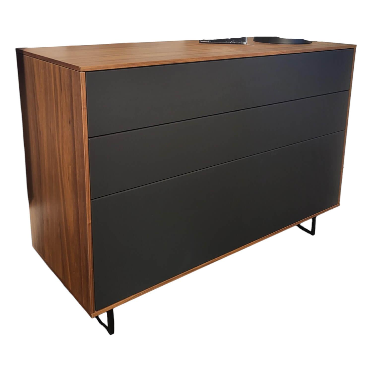 Sideboard pl.Cera Nussbaum Natur Geplankt Front Lack Seidenmatt Anthrazit Metall…