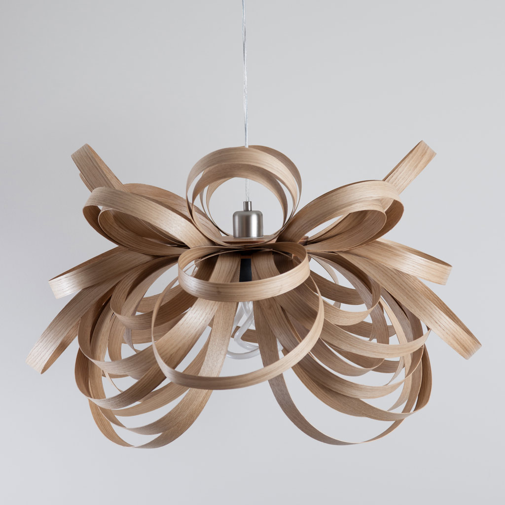 Tom Raffield – Butterfly – ausgefallene Design Pendelleuchte aus Holz