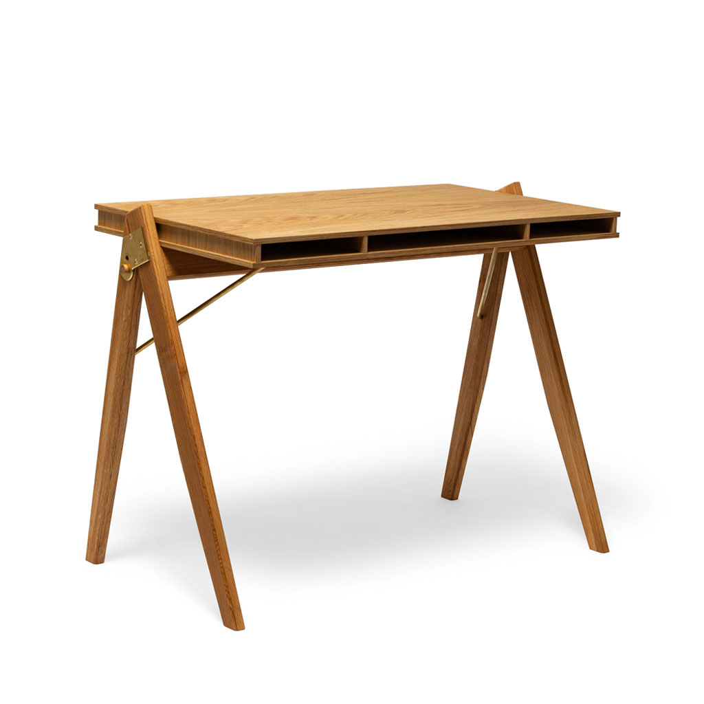 We Do Wood – Field Desk – moderner Design Schreibtisch aus Eichenholz