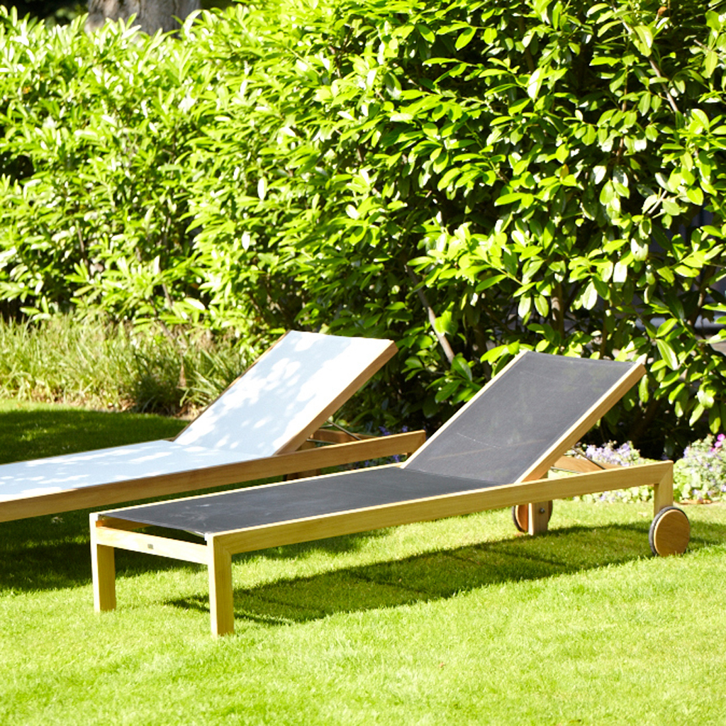 Jan Kurtz – Sonoma – Design-Sonnenliege aus Holz für Garten & Terrasse