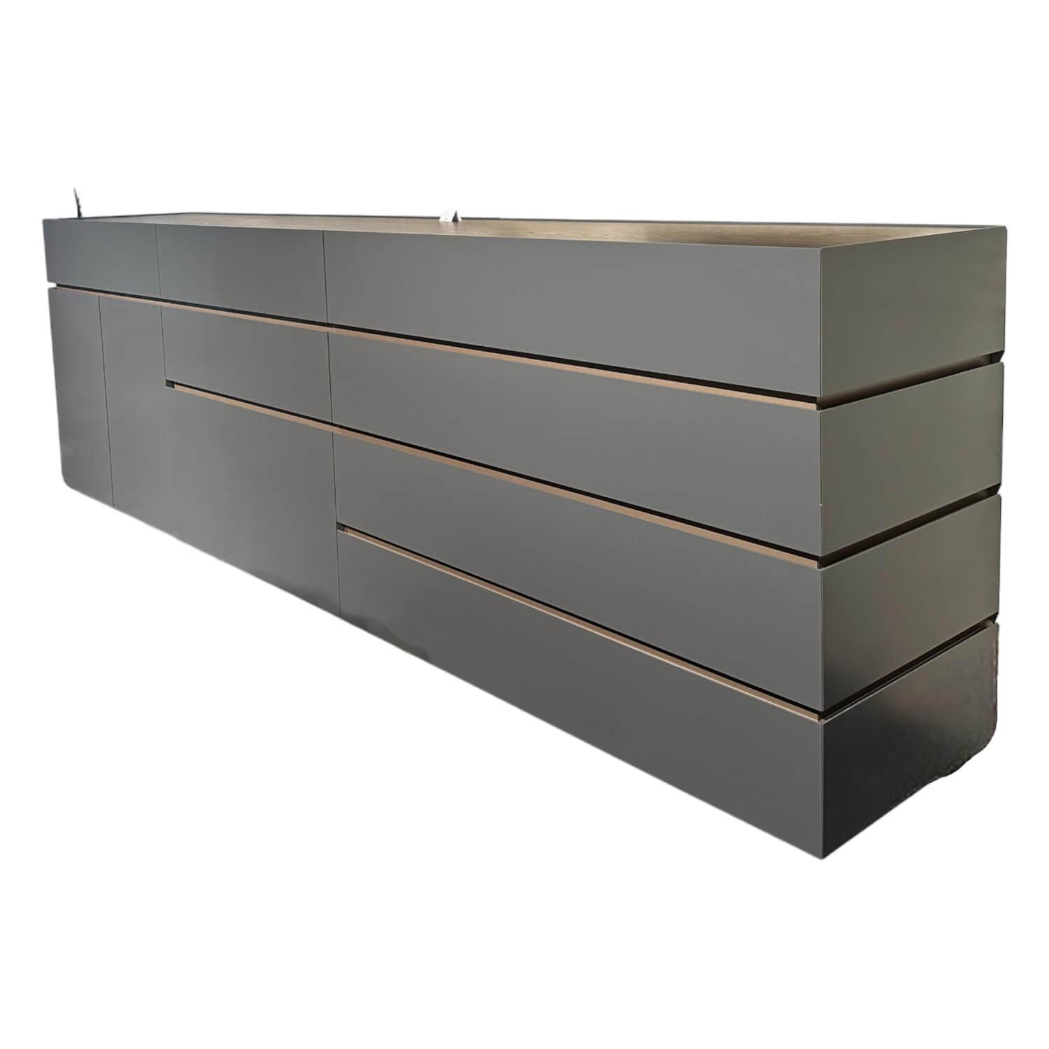 Sideboard Cube Bold Lack Matt Anthrazit Abdeckplatte Mooreiche Griffmulde Bronze