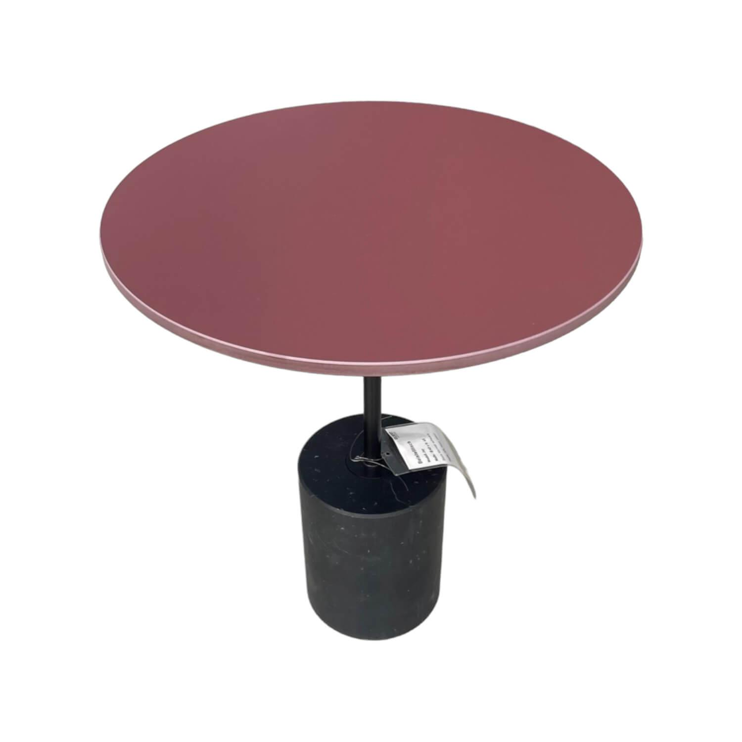 Outdoor Beistelltisch Jey HPL Fenix Jaipur Rot Schwarzer Marquinia-Marmor