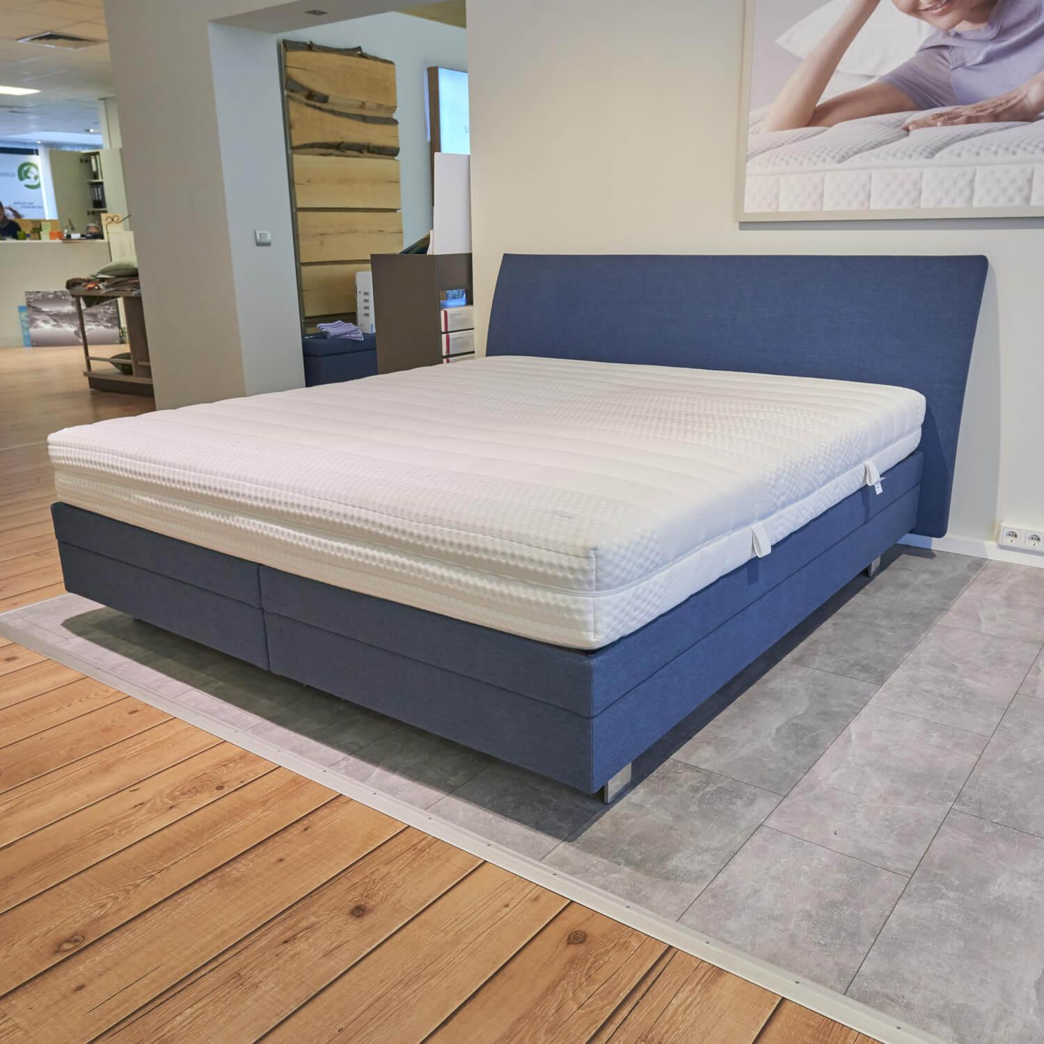 Bett Selecta B2 Stoff SD 08 Blau Alufuß Mit 2 Lattenrosten Ohne Matratze