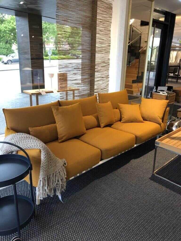 Outdoor Sofa Brea Stoff B 450 Orange mit Kissen