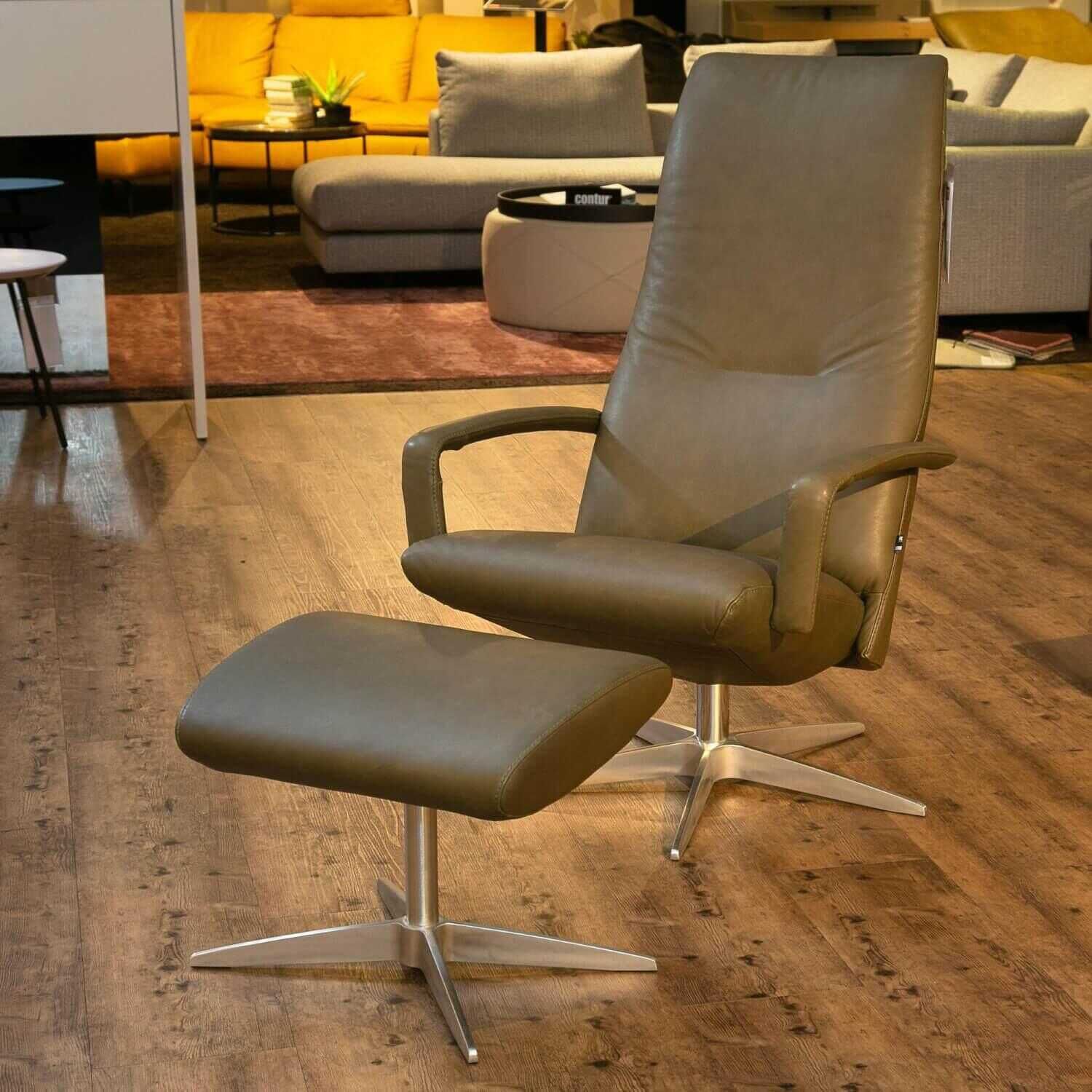 Sessel WK 608 Tipo Mit Hocker Leder 40 Royal 400 Fuß Chrom Gebürstet