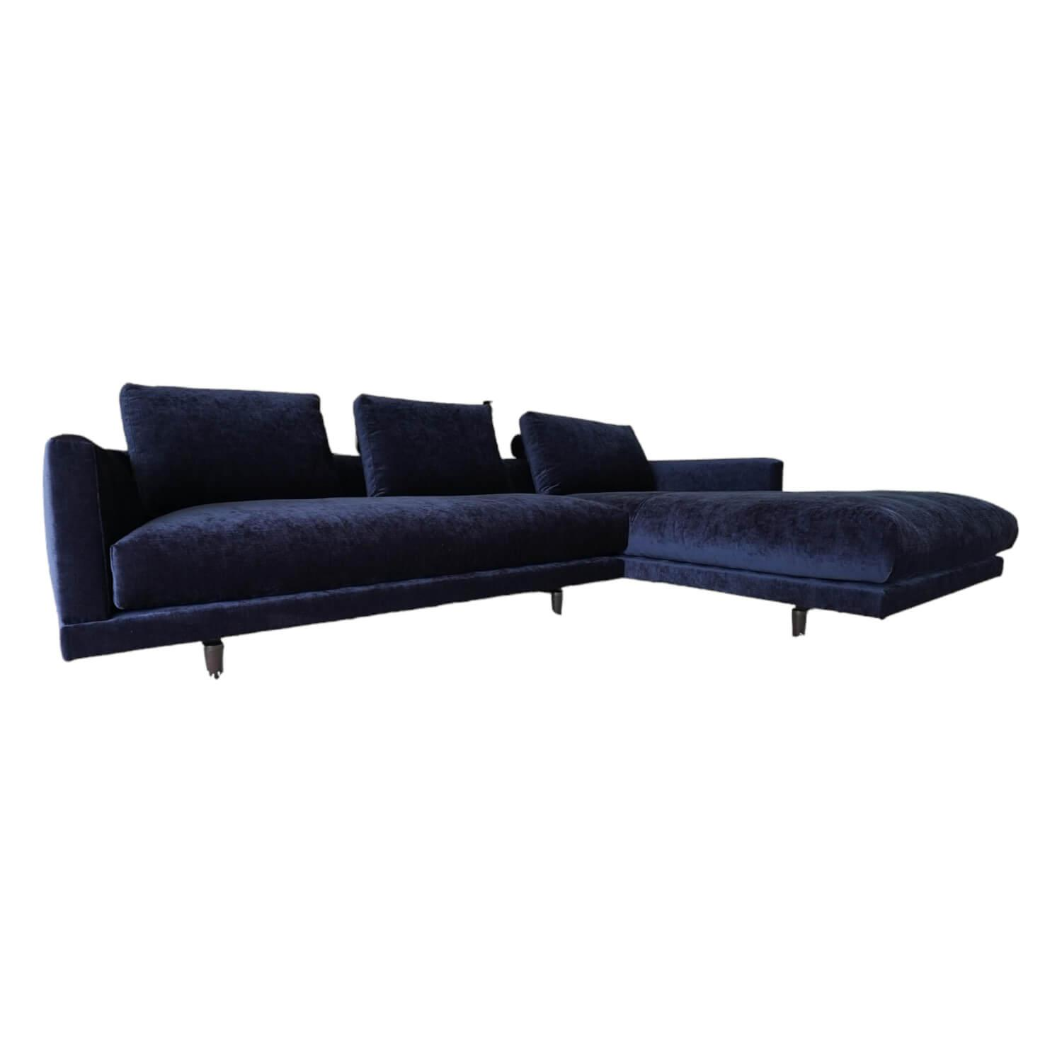 Ecksofa Long Island Stoff Fame Dunkelblau Füße Dunkelbraun Mit Longchair