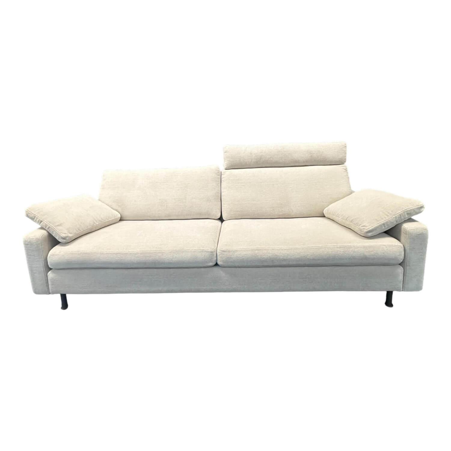 Sofa Conseta 140210 Bezug Stoff 8141 Wollweiß Tellerfüße Lack Elephant Grau Inkl…