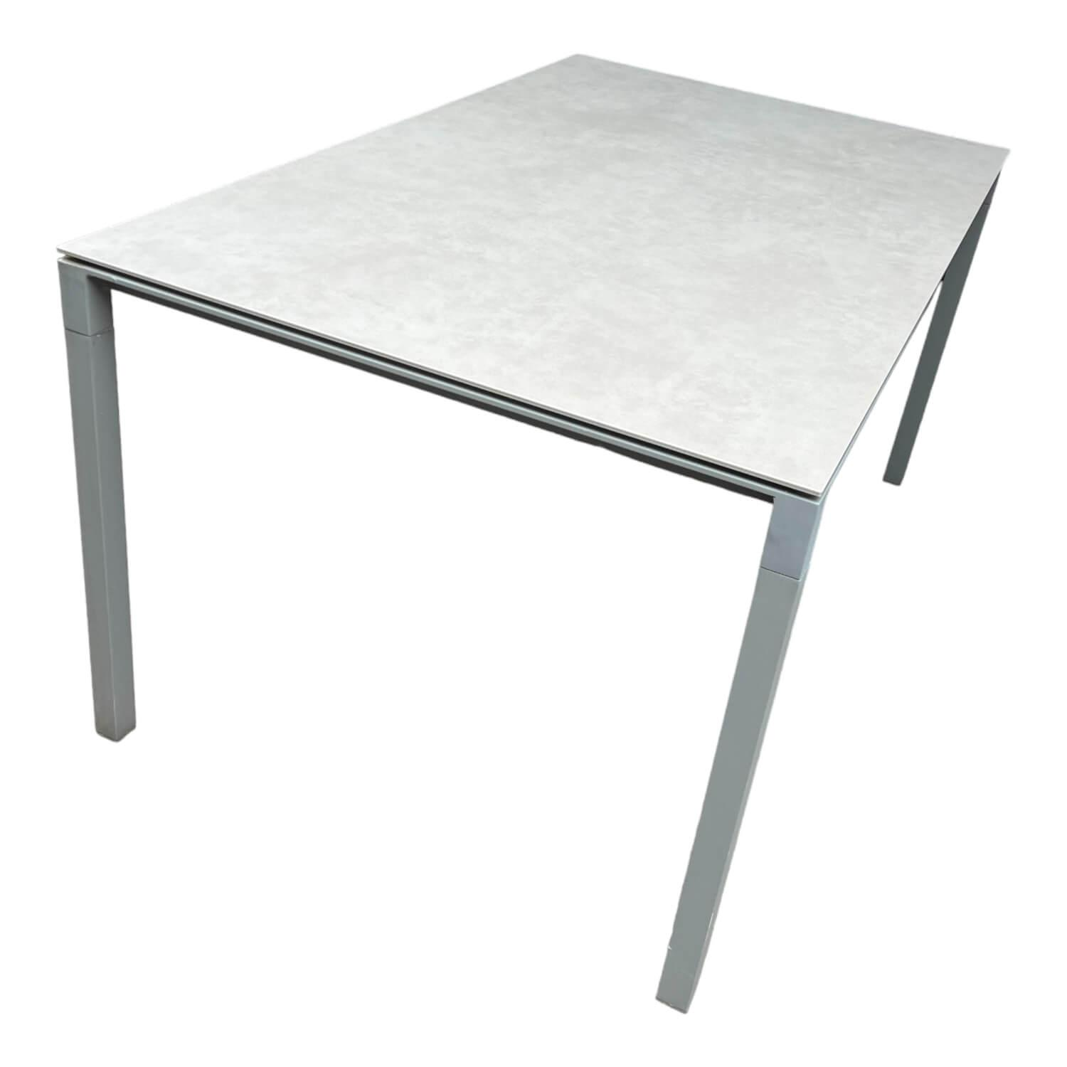 Outdoor Tisch Pure Platte Keramik Concrete Grey Grau Gestell Aluminium Light Gre…