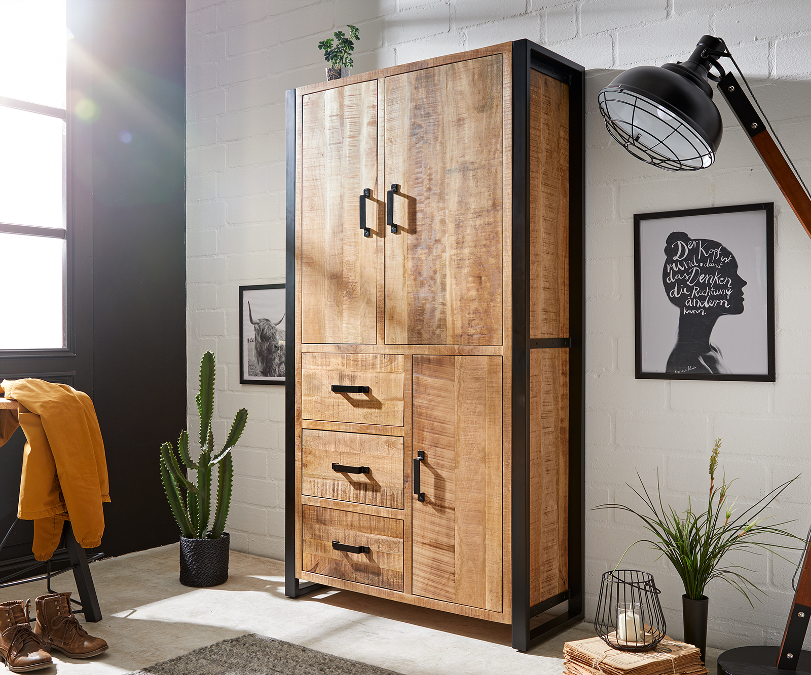 DELIFE Highboard Crompton 100x185cm Mango Natur Metall Schwarz 3 Türen 3 Schübe, Highboards