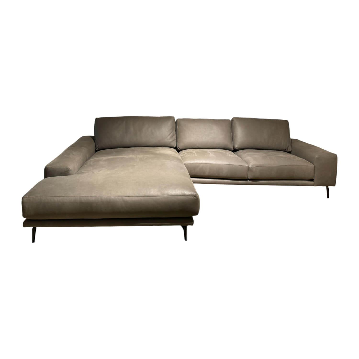 Ecksofa Redington Leder 25 Montana Grau Füße Metall Schwarz