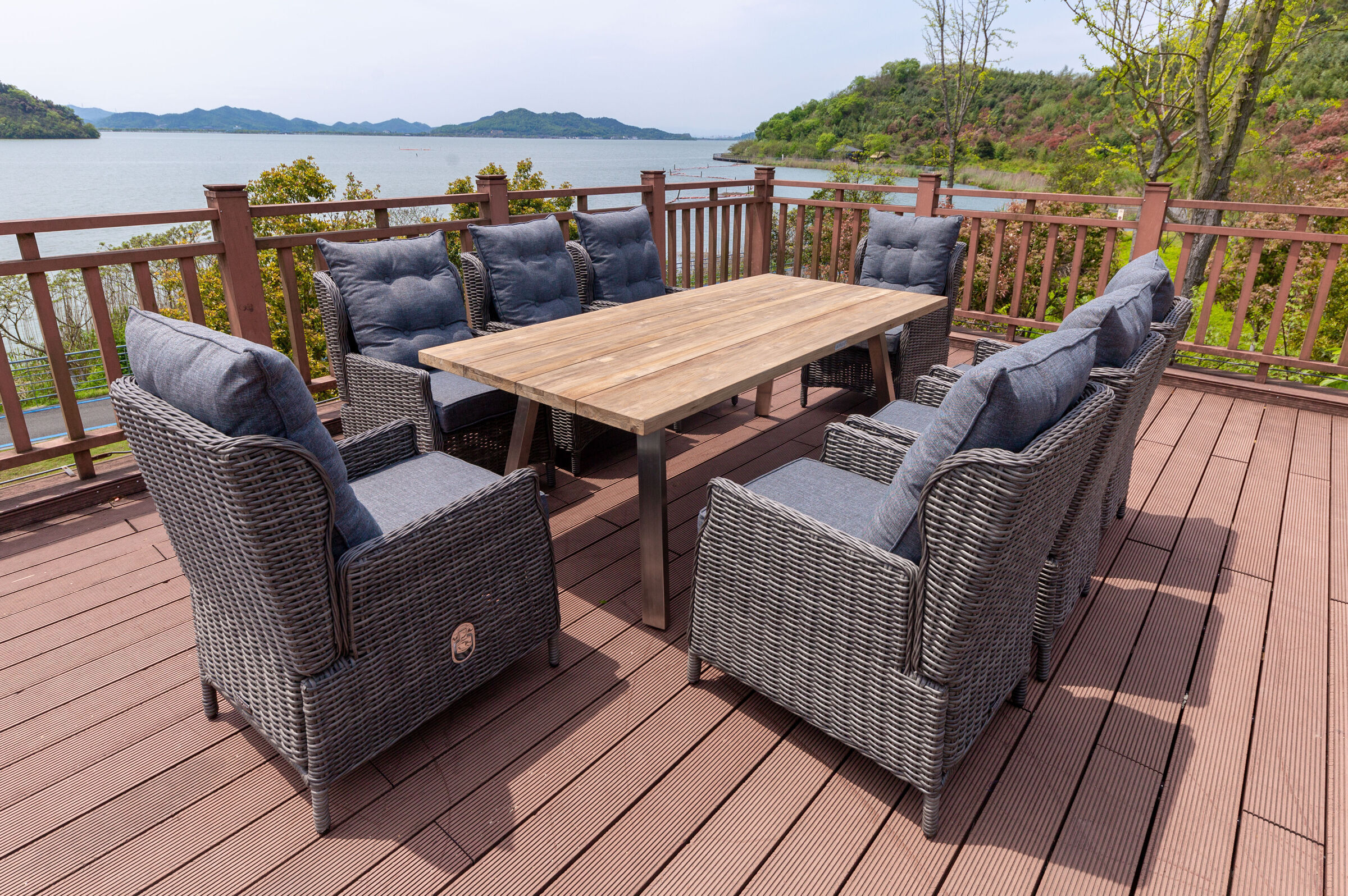 OUTFLEXX Garten-Essgruppe, Edelstahl/recyceltes FSC-Teak, Tisch 220x100cm, 8 Diningsessel, A-Gestell