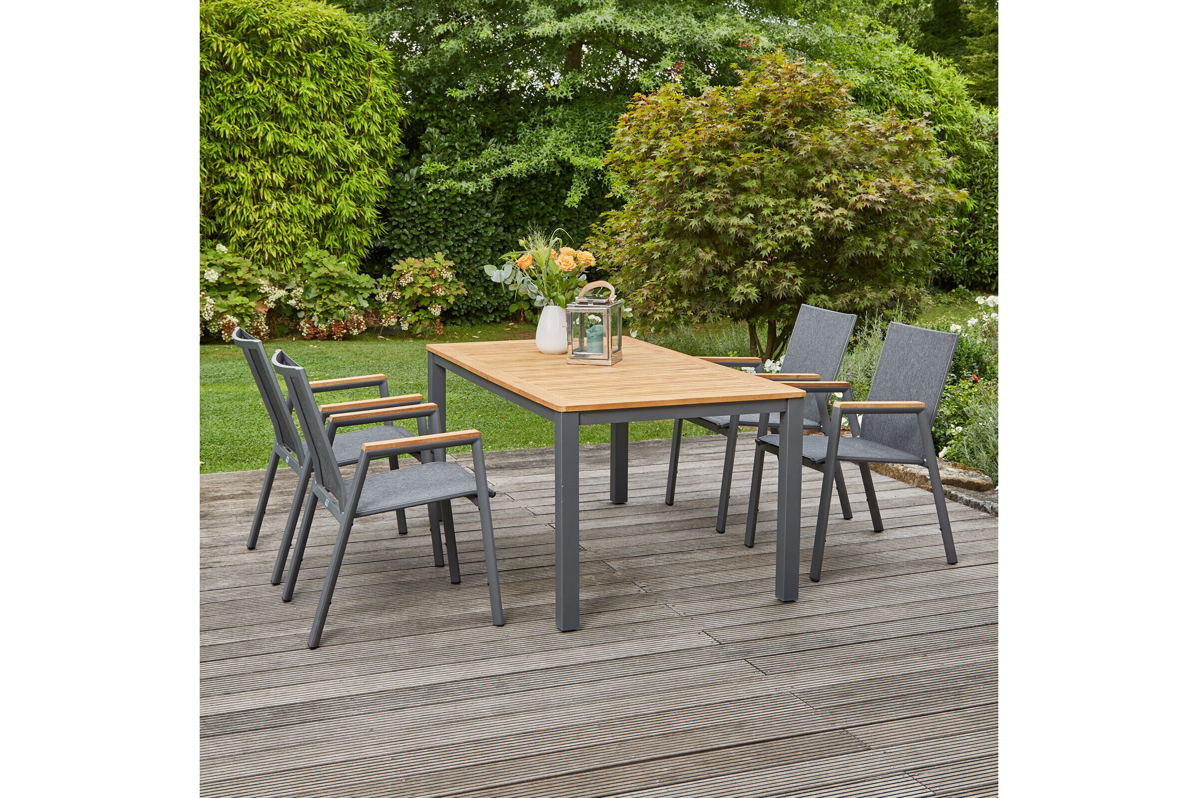 SIENA GARDEN Gomera II/Geneva Garten-Essgruppe, graphit/grau, Alu/Teak/Texfabric, Tisch 160×90 cm, 4 Stapelsessel