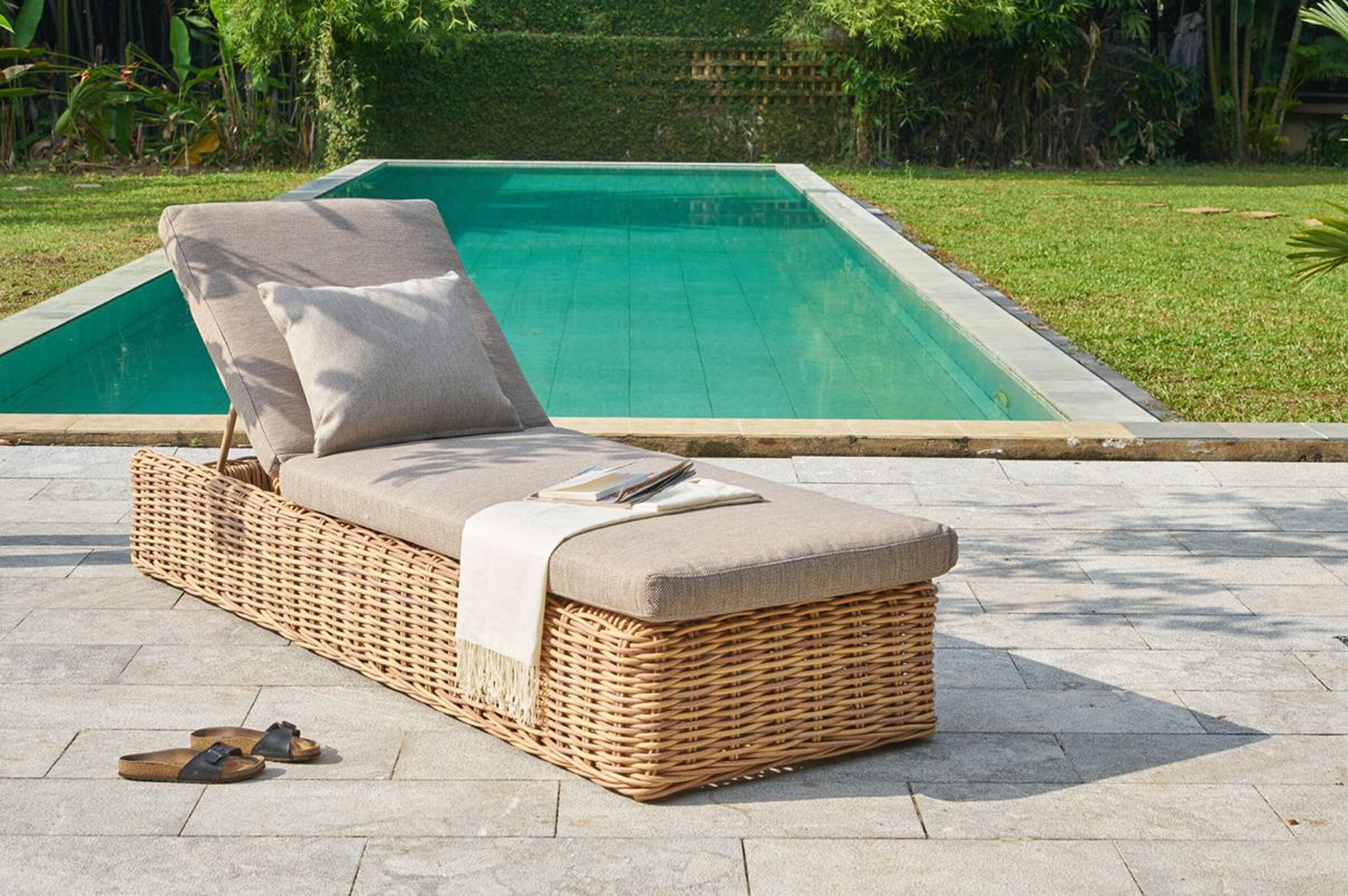 OUTFLEXX Sunlounger, natur meliert/sand, Polyrattan, 216x76x47 cm, Rückenlehne verstellbar