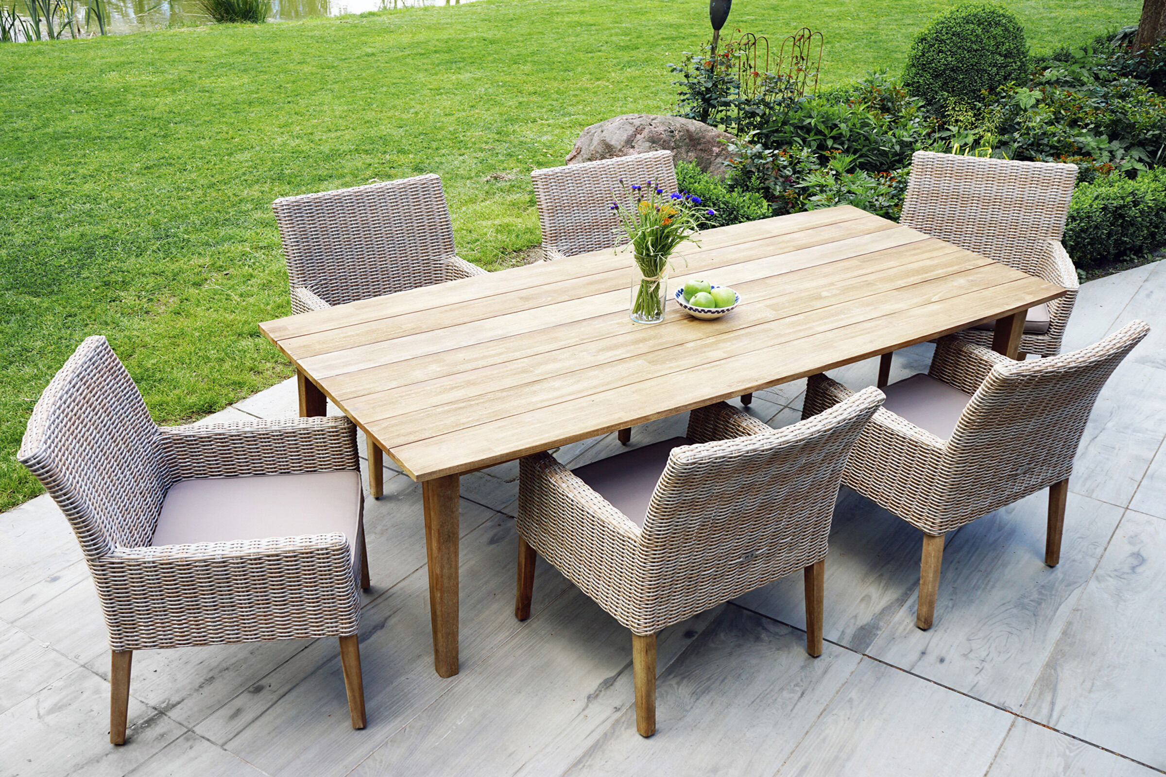 Ploß Borneo Garten-Essgruppe, beige-meliert, Polyrattan/FSC-Akazie, Tisch 180 x 90 cm, 6 Landhaussessel