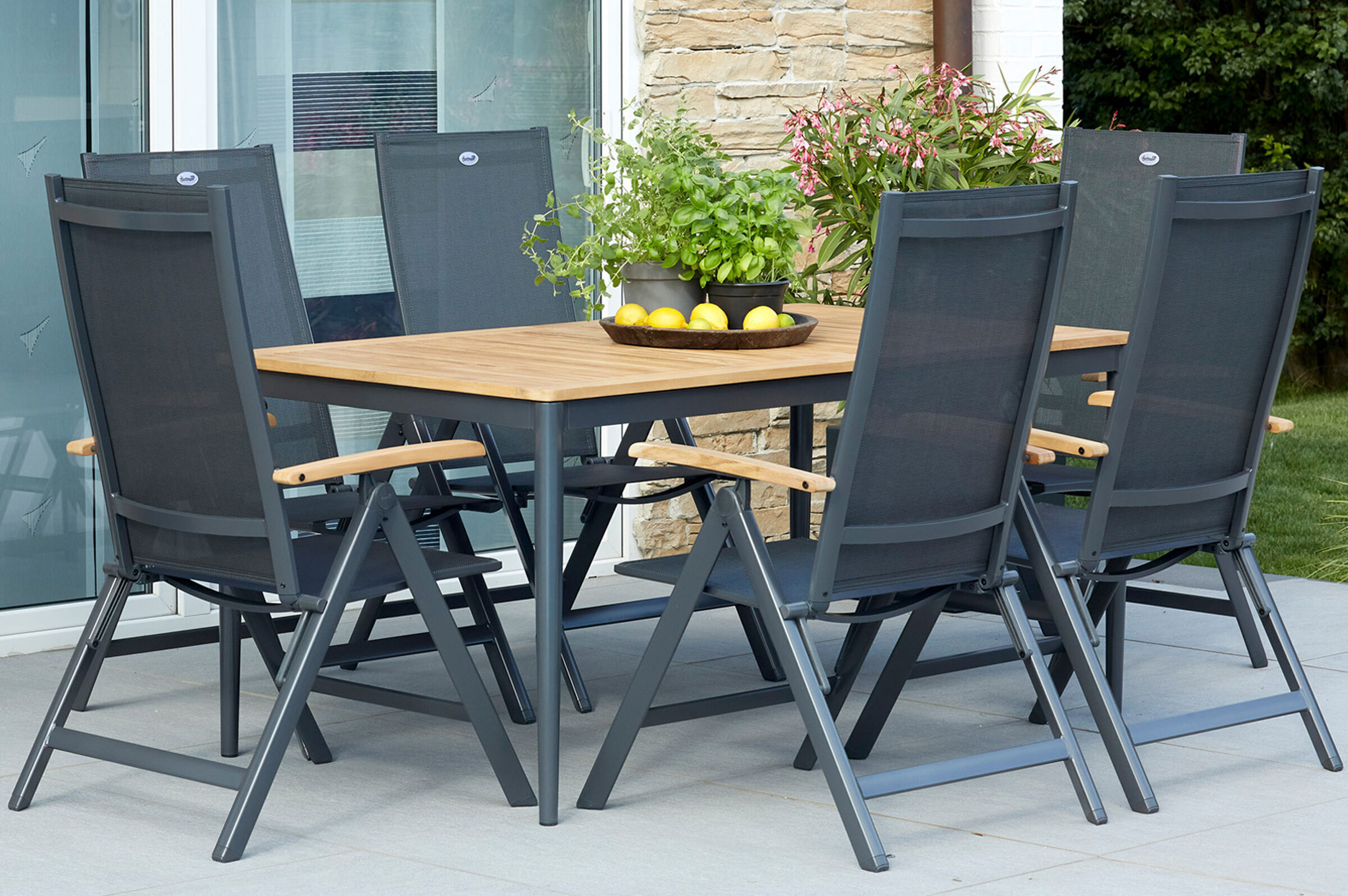 HARTMAN Silencio / Aruba Garten-Essgruppe, xerix/natur, Alu/Teak, 6 Multipositionssessel, 160/220x90cm, FSC-Teak Armlehnen