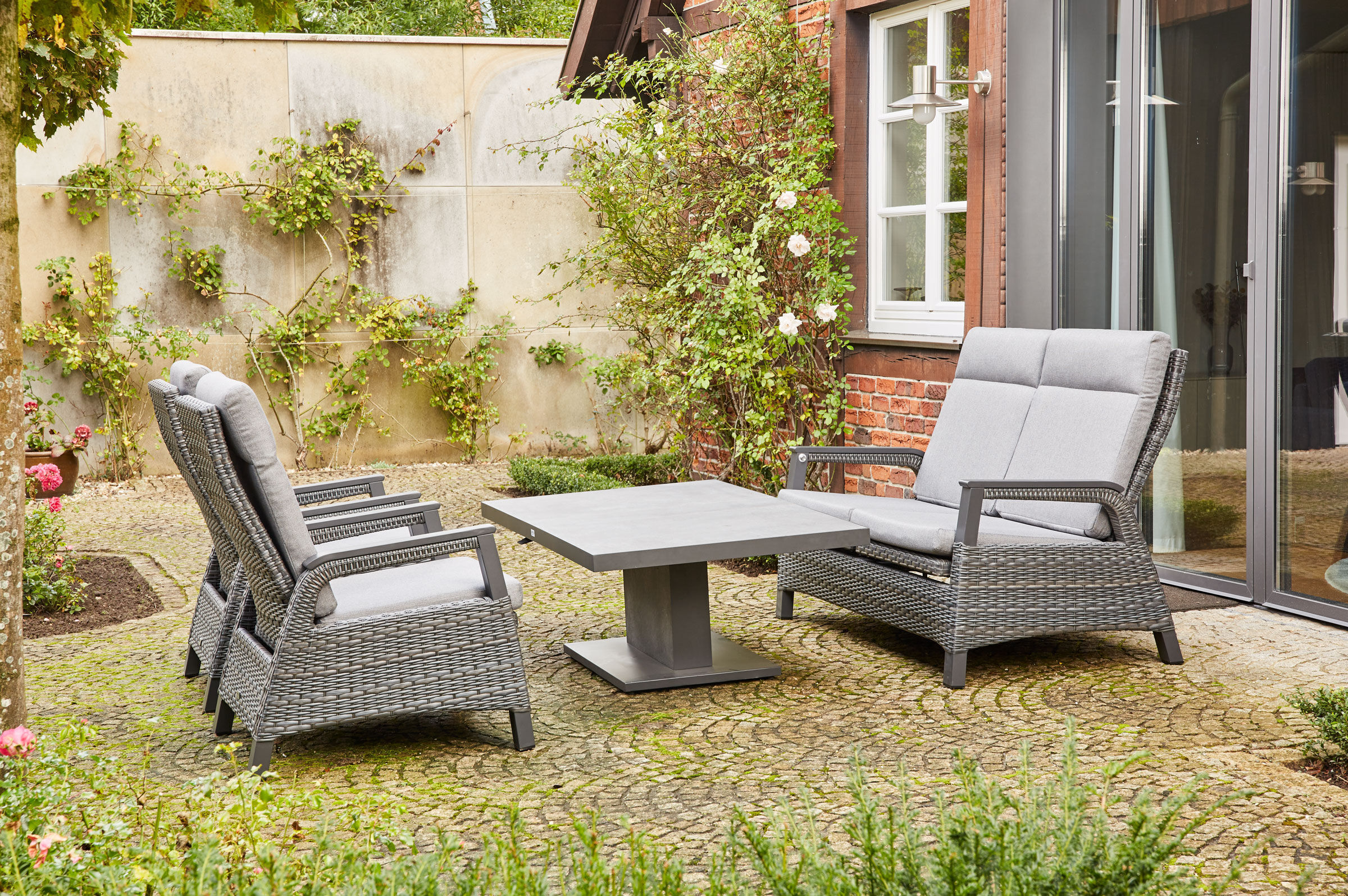 SIENA GARDEN Solea/Bellani Gartenlounge, anthrazit/night-blue, Keramik/Gardino®-Geflecht/Alu, für 4 Personen, 140 x 85 x 50-72cm, stufenlos verstellbar