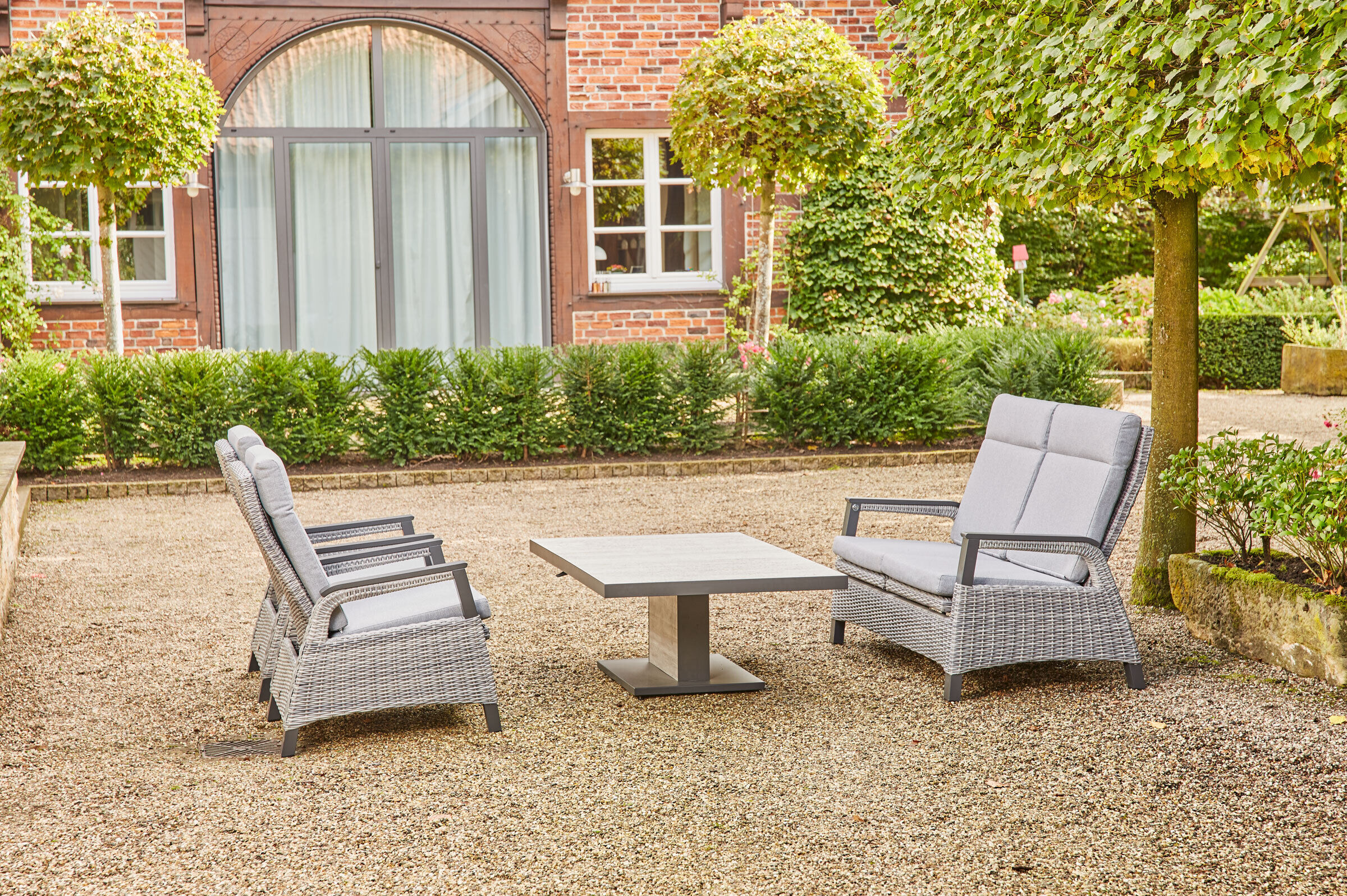 SIENA GARDEN Solea/Bellani Gartenlounge, anthrazit/grau/blau, Alu/Gardino®-Geflecht/Keramik, für 4 Personen, 140 x 80 x 50-72cm, stufenlos verstellbar