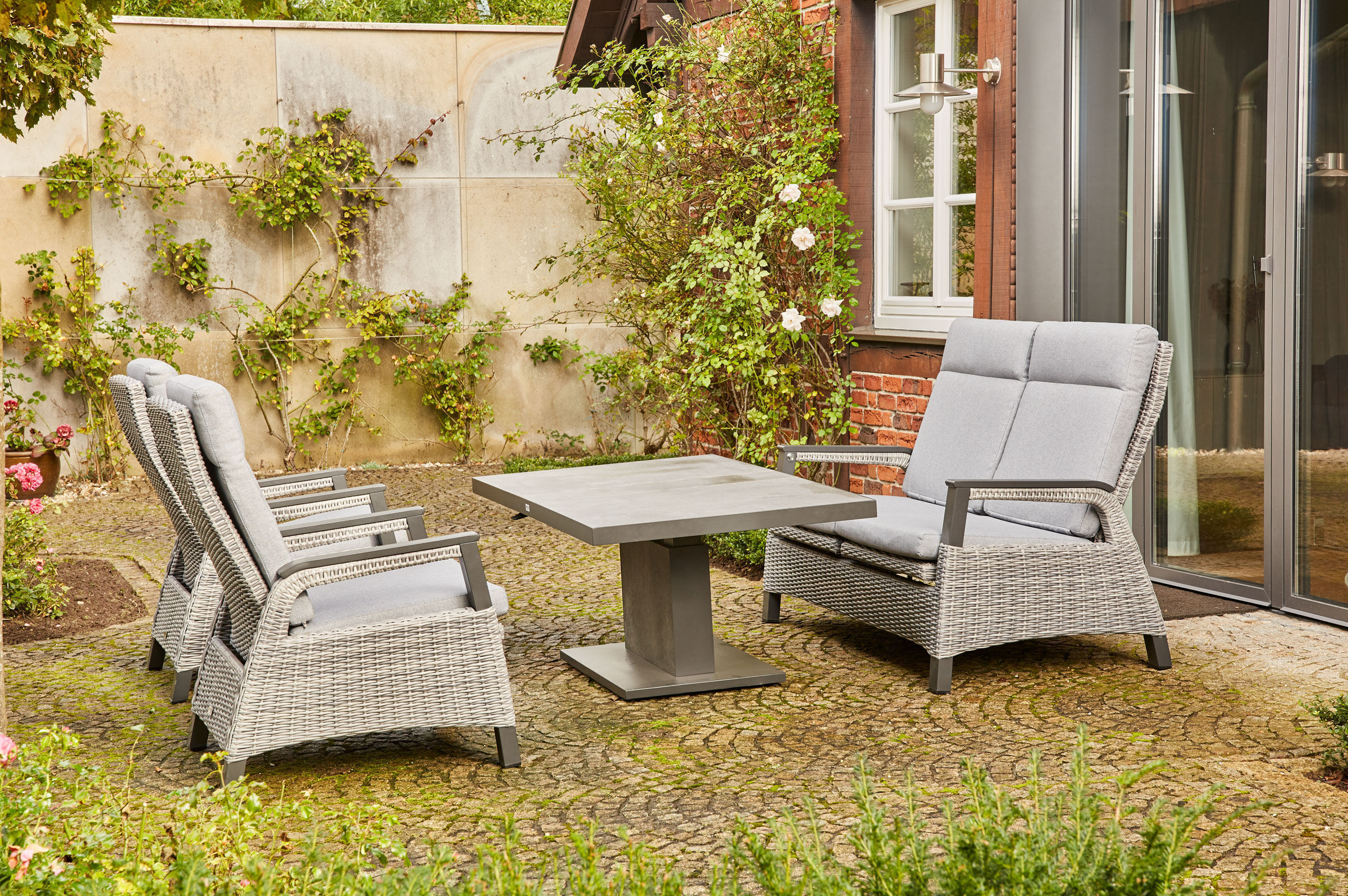 SIENA GARDEN Solea/Bellani Gartenlounge, anthrazit/grau/blau, Alu/Gardino®-Geflecht/Keramik, für 4 Personen, 140 x 85 x 50-72cm, stufenlos verstellbar