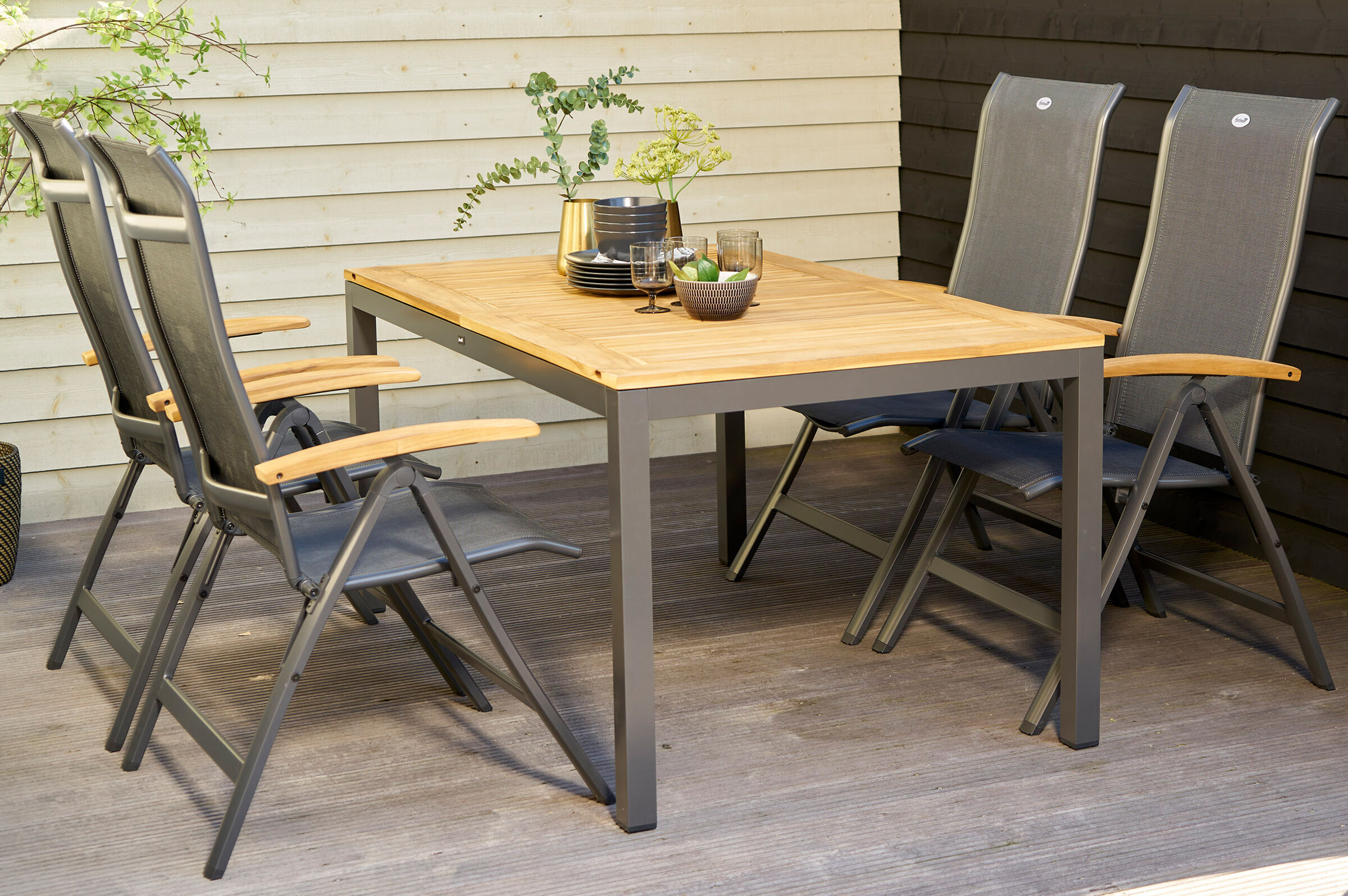 HARTMAN Alice/South Wales Garten-Essgruppe, xerix/natur, Alu/FSC-Teak/2×2 Textilen, 150/210×90 cm, 4 Multipositionssessel