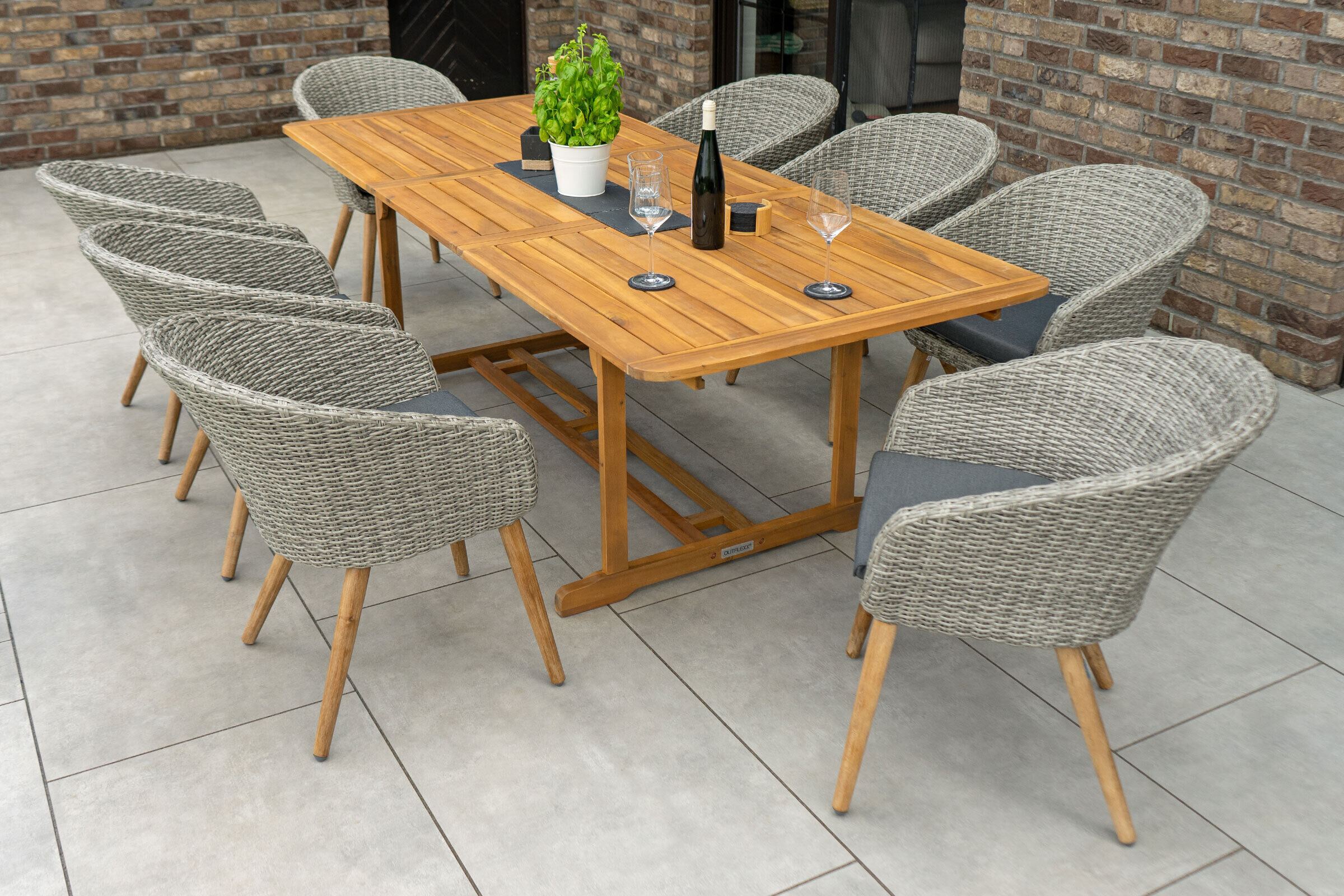 PLOß Kota Garten-Essgruppe, grau/natur, FSC-Akazienholz/Polyrattan/Aluminium, Ausziehtisch 180/240 x 100 cm, 8 Cocktail-Sessel 60 x 65 cm