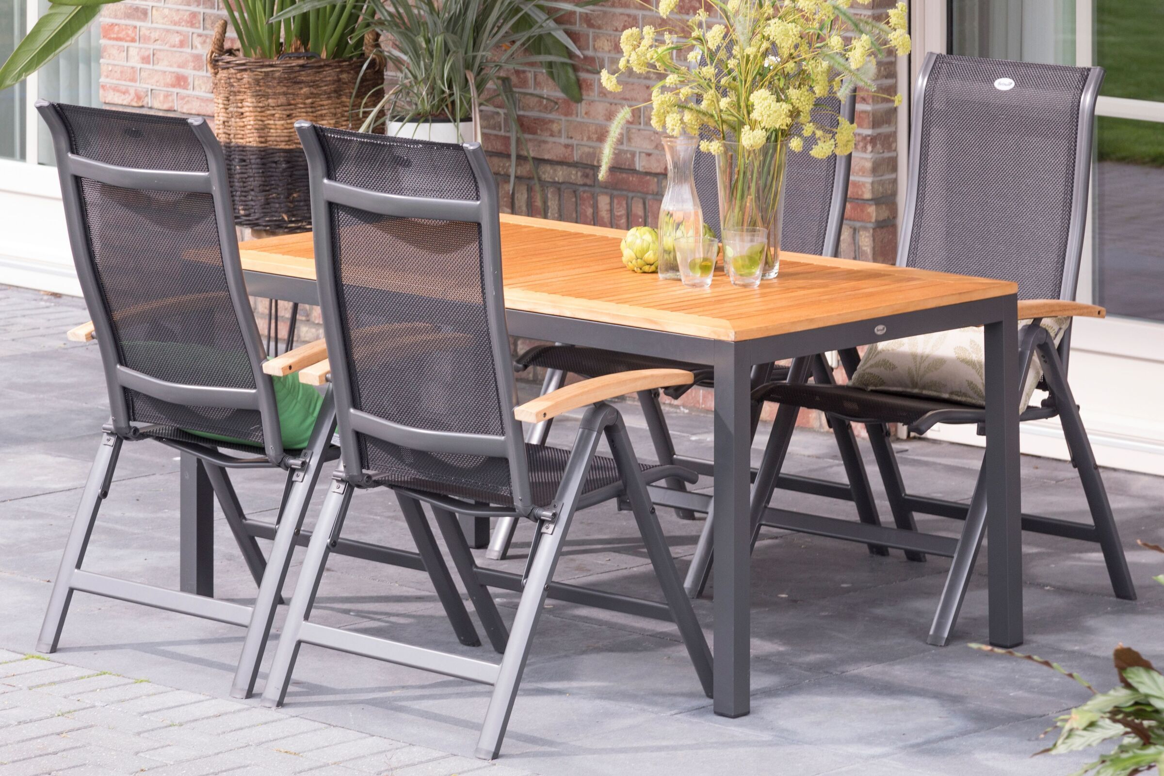 HARTMAN Alice Garten-Essgruppe, xerix/natur, Alu/FSC-Teak, 4×4 Textilen, 4 Multipositionssessel, 150/210x90cm