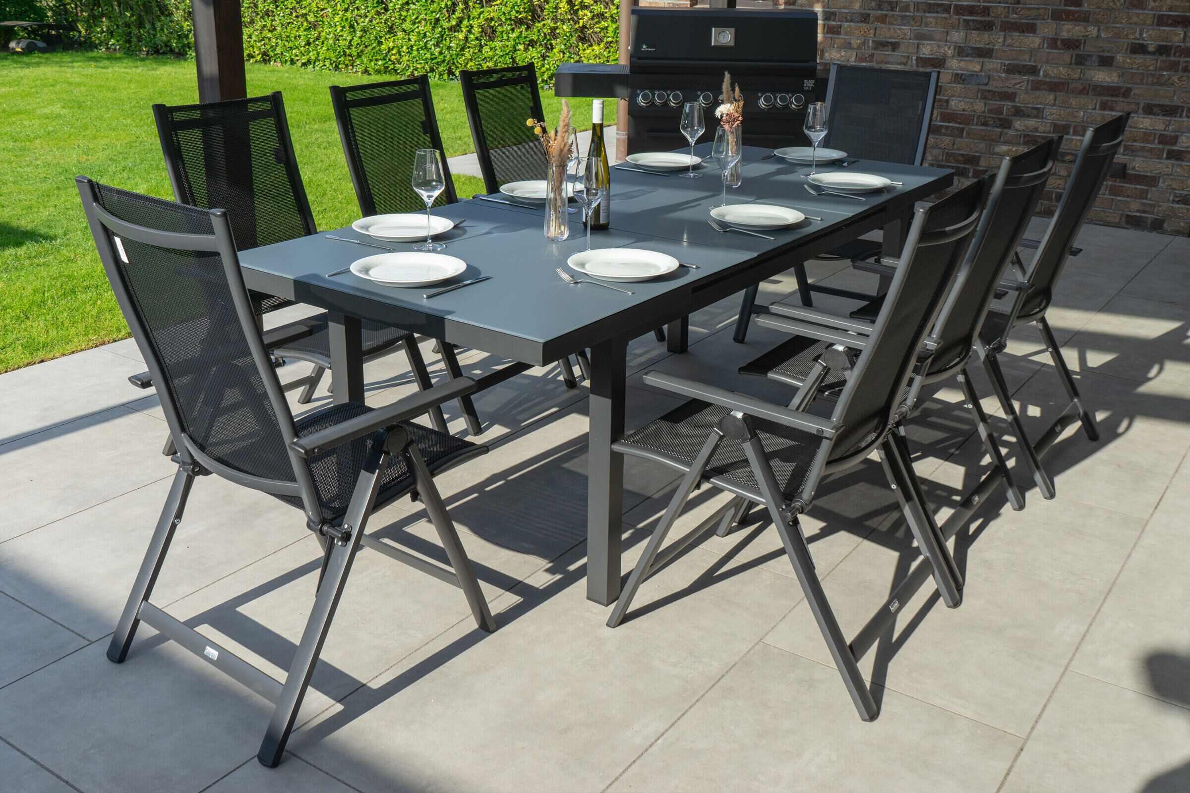 OUTFLEXX Premium Garten-Essgruppe, OUTFLEXX® anthrazit matt, Alu/Textilene, Tisch 180/240x100cm, 8 Multipositionssessel