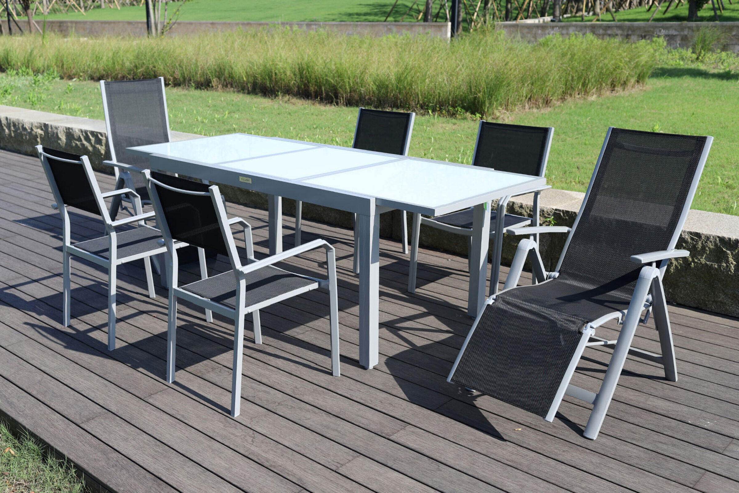 VILLANA Garten-Essgruppe, silber/schwarz, Alu/Textilene, Ausziehtisch 160/220 x 90 cm, 2 Relaxsessel, 4 Stapelsessel