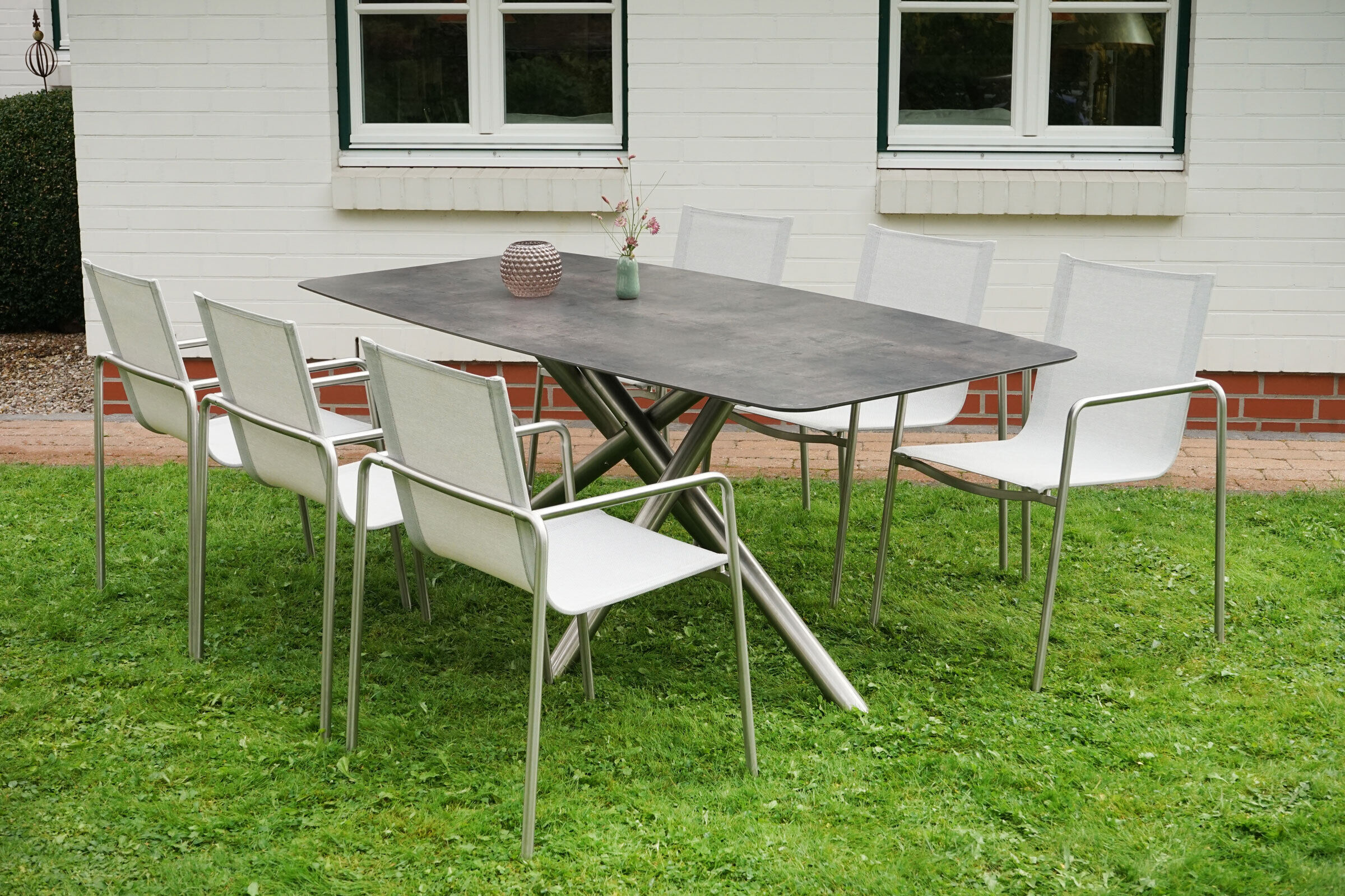 Ploß Alano/Amado Garten-Essgruppe, anthrazit-marmoriert/hellgrau, Edelstahl/HPL/Textilene, Tisch 200×92 cm, 6x Stapelsessel, Pflegeleicht