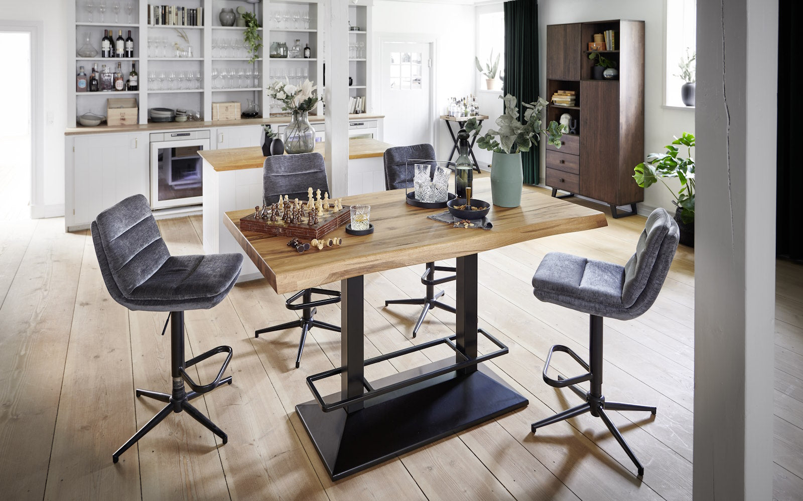 Bartisch in Industrial-Style Eiche massiv Roma